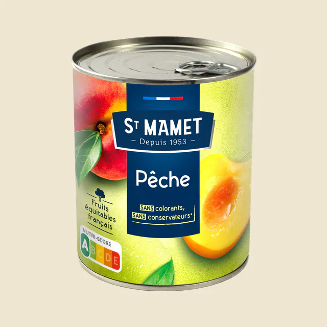 Pêches avec jus naturel