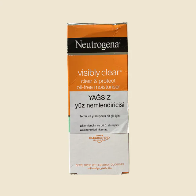 Neutrogena Visibly Clear Oil-Free Moisturiser