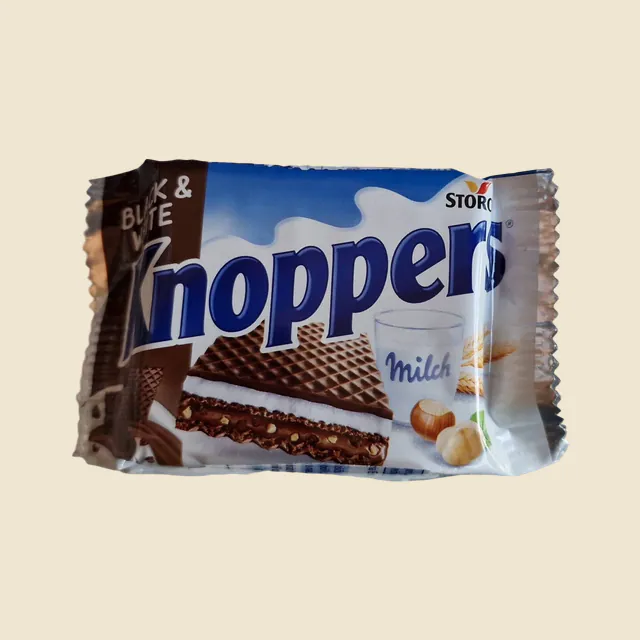 Knoppers Waffel Black & White 8er-Packung