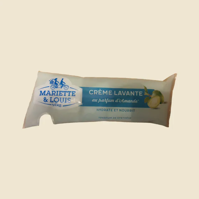 Crème lavante au parfum d'amande