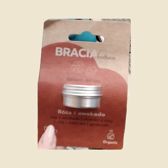Balsam do ust róża awokado