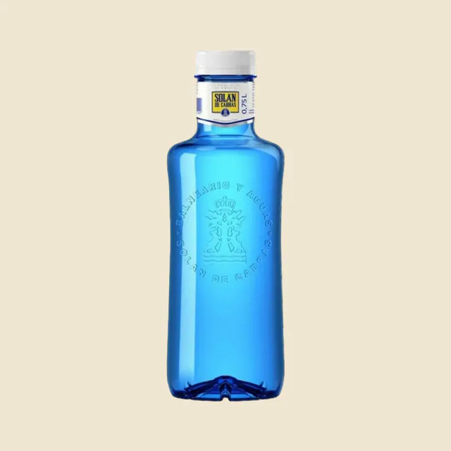 Agua mineral natural